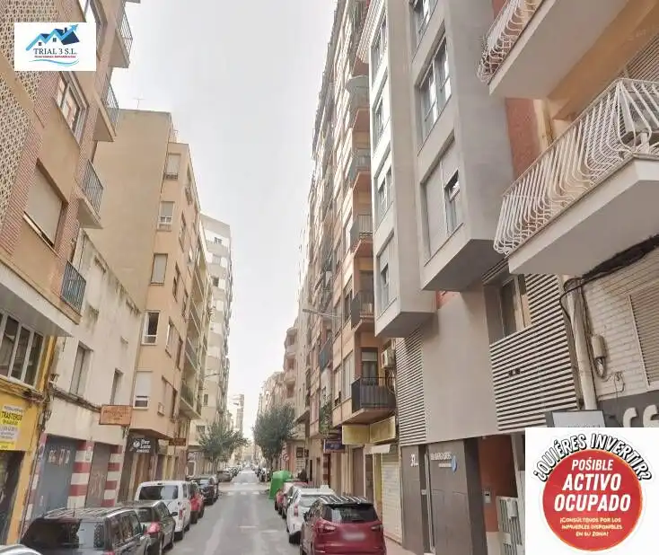 Flat for sale in Calle RAMON Y CAJAL