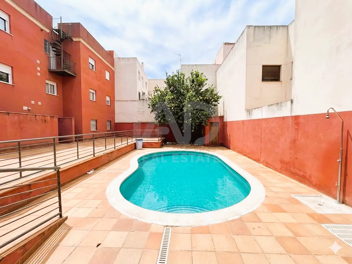 Schwimmbecken von Dachboden zum Verkauf in Chiclana de la Frontera mit Klimaanlage, Heizung und Terrasse