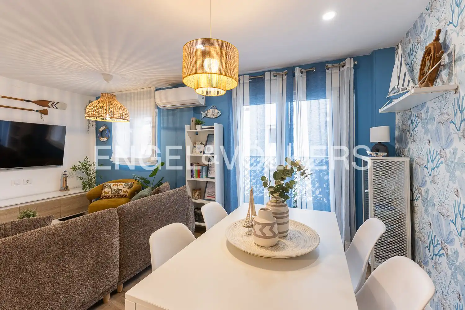 Dining room of Flat for sale in Valencia  with Air Conditioner, Heating and Parquet flooring