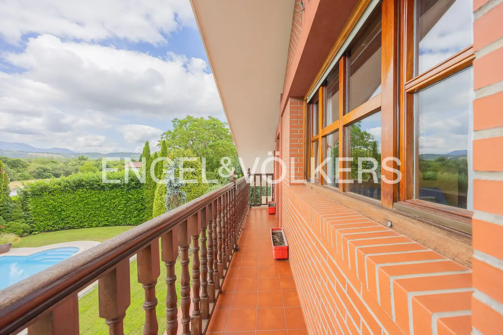 Terraza de Casa o chalet en venta en Loiu con Calefacción, Jardín privado y Trastero