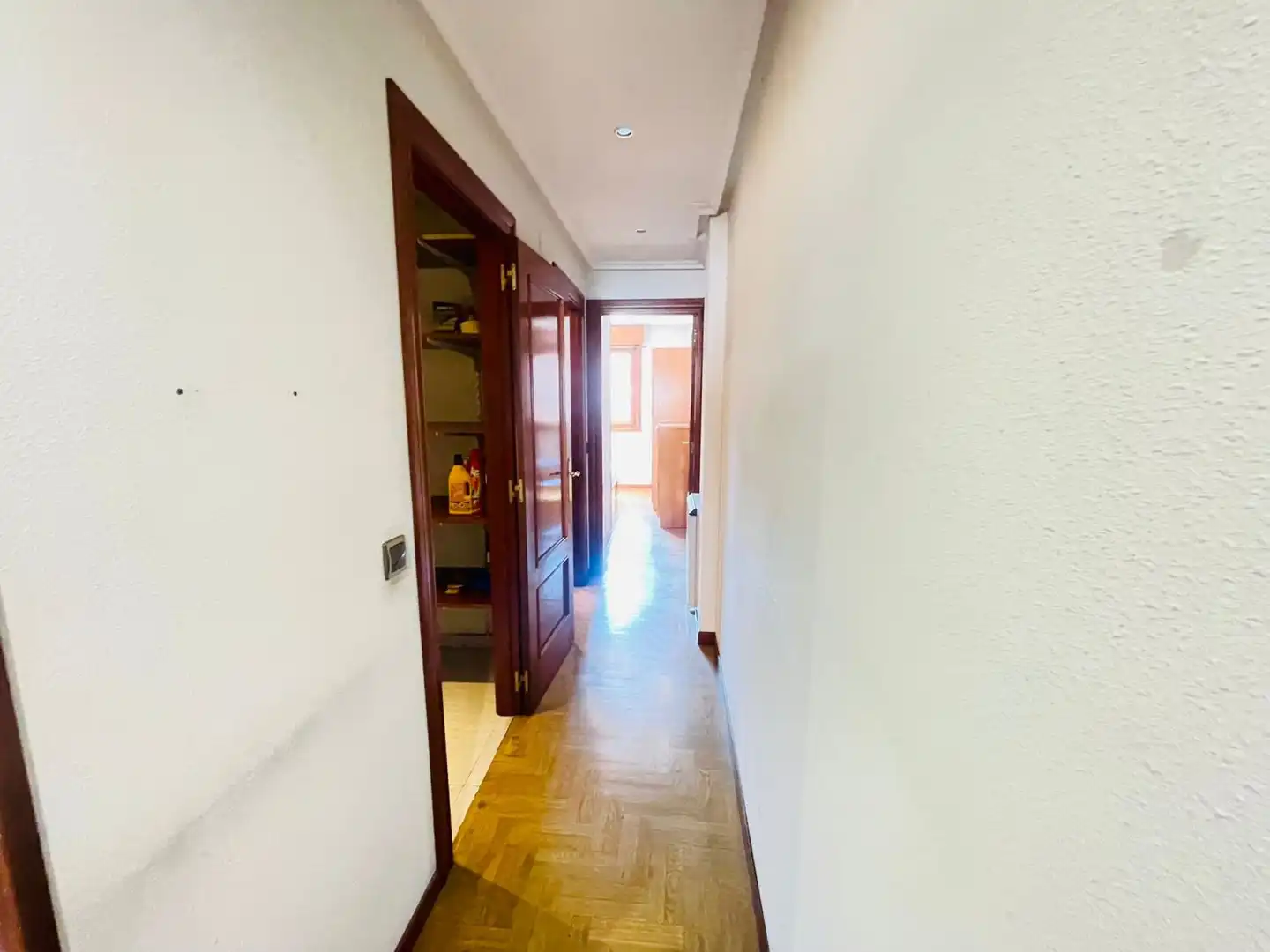 Apartament en venda en Gijón  amb Calefacció i Traster