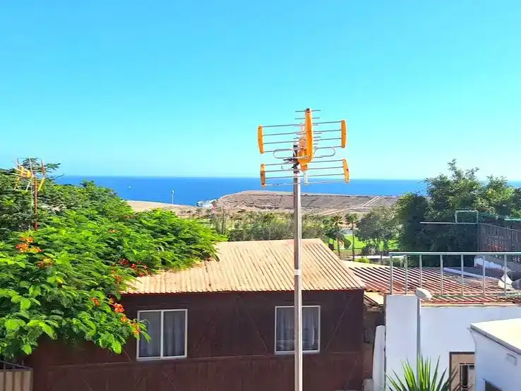 Vista exterior de Pis en venda en San Bartolomé de Tirajana amb Piscina i Moblat