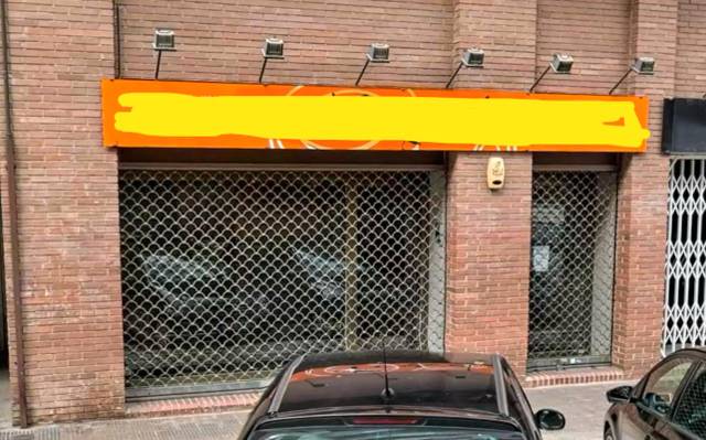 Local comercial en Alquiler en Carrer Juli Cèsar en Instituts - Universitat