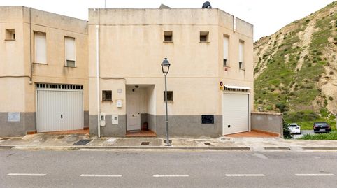 Foto 2 de Casa adosada en venta en Calle Calle Luis Rosales, 39, Cenes de la Vega, Granada