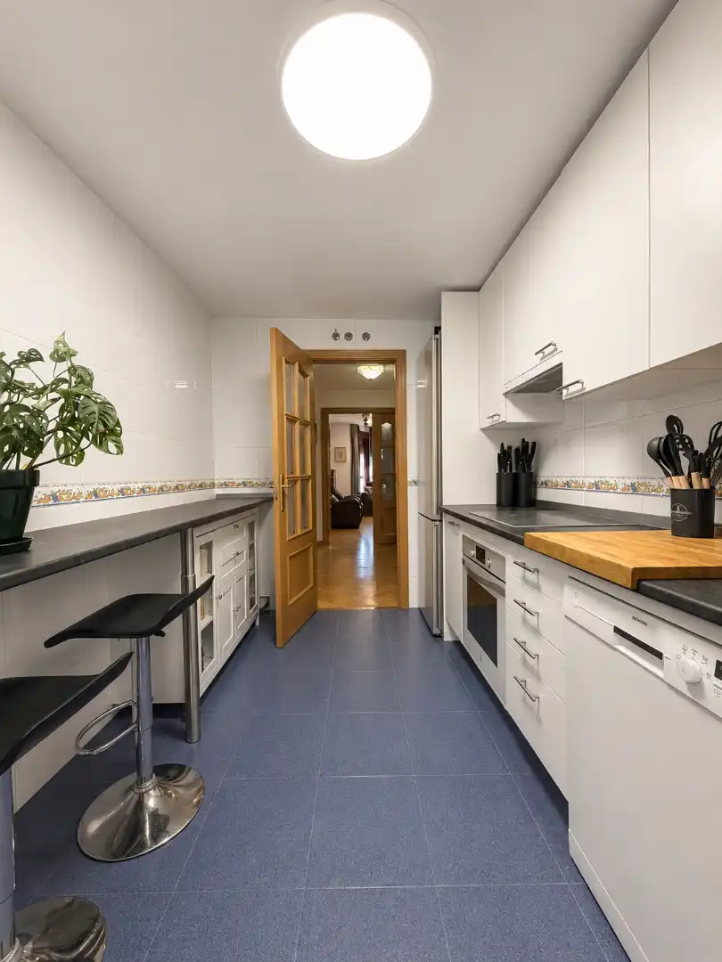 Kitchen of Flat for sale in Alcorcón  with Air Conditioner, Heating and Parquet flooring