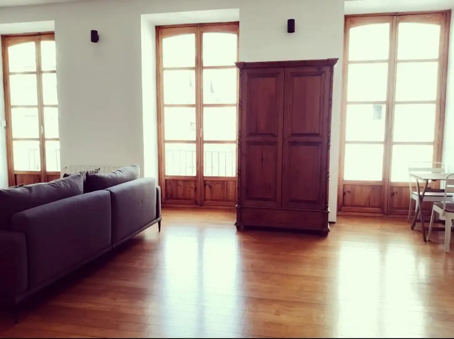 Sala d'estar de Pis de lloguer en Valencia amb Aire condicionat, Calefacció i Moblat