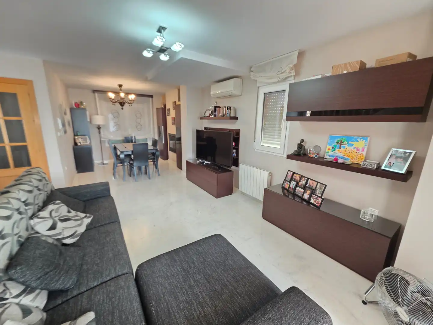 Sala d'estar de Casa o xalet en venda en Monachil amb Aire condicionat, Calefacció i Jardí privat