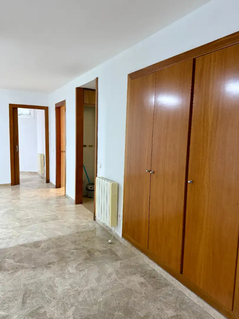 Wohnung zum Verkauf in Barcelona mit Heizung, Terrasse und Alarm