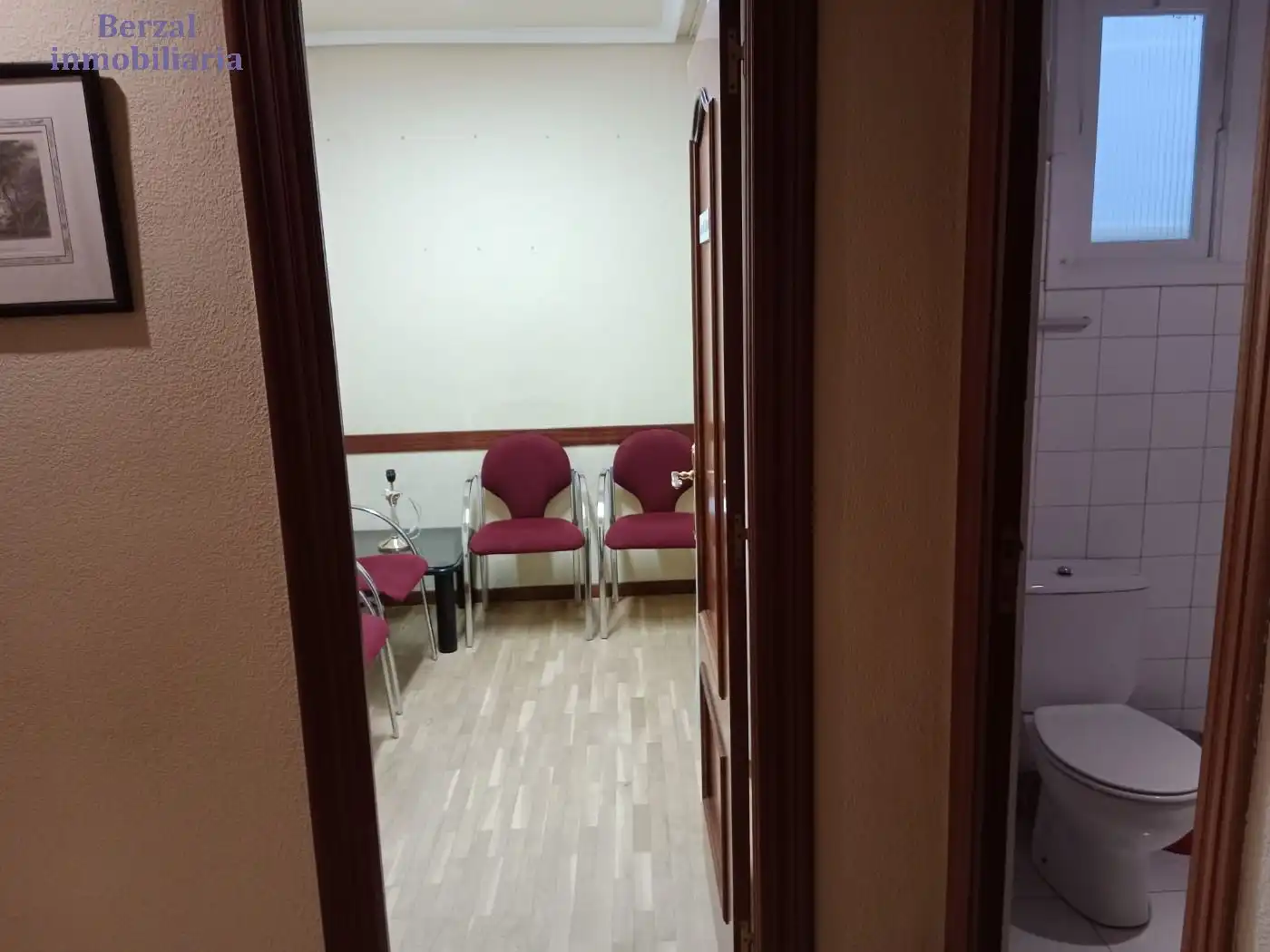 Office for rent in  Logroño  with Air Conditioner, Heating and Furnished