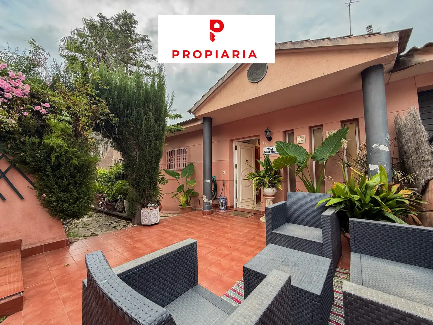Casa amb terrassa en venda a Vallirana, imagen 2
