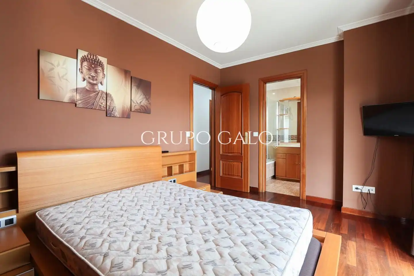 Habitación de Ático en venta en Vigo  con Calefacción, Parquet y Trastero