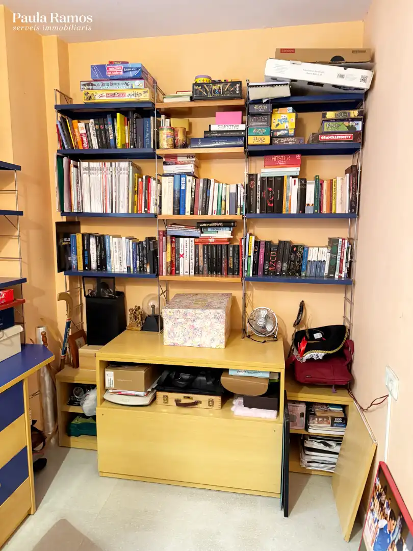 Piso en venta en Granollers con Calefacción, Trastero y Horno