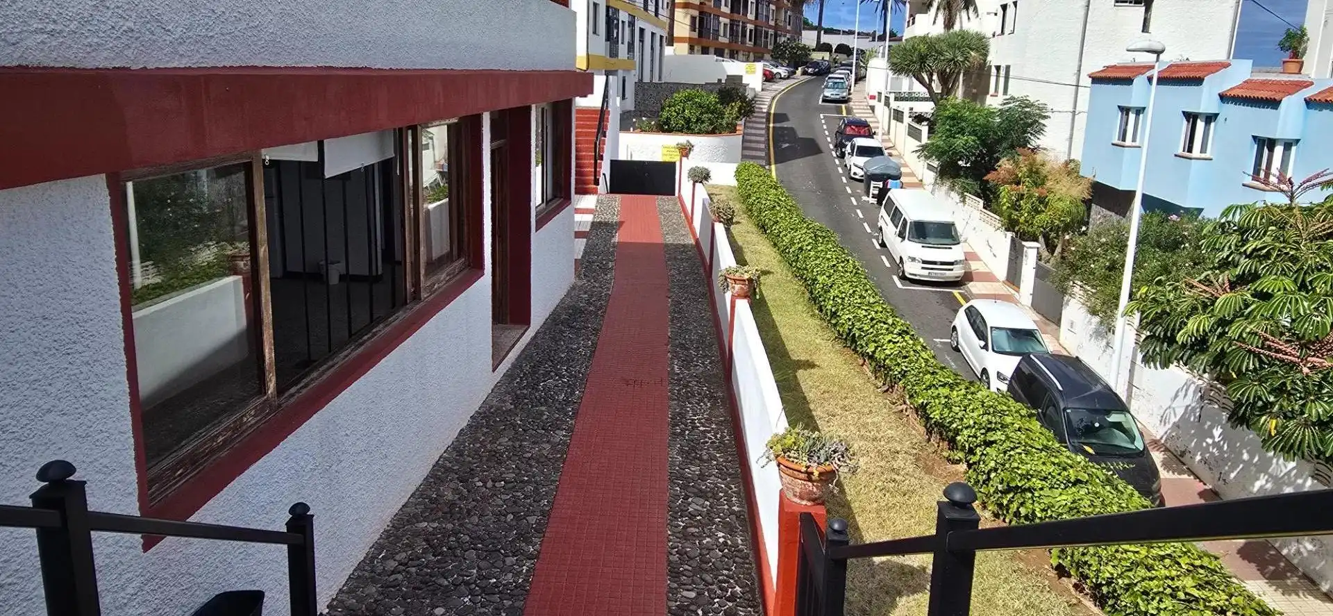 Vista exterior de Piso en venta en San Cristóbal de la Laguna con Balcón y Piscina comunitaria