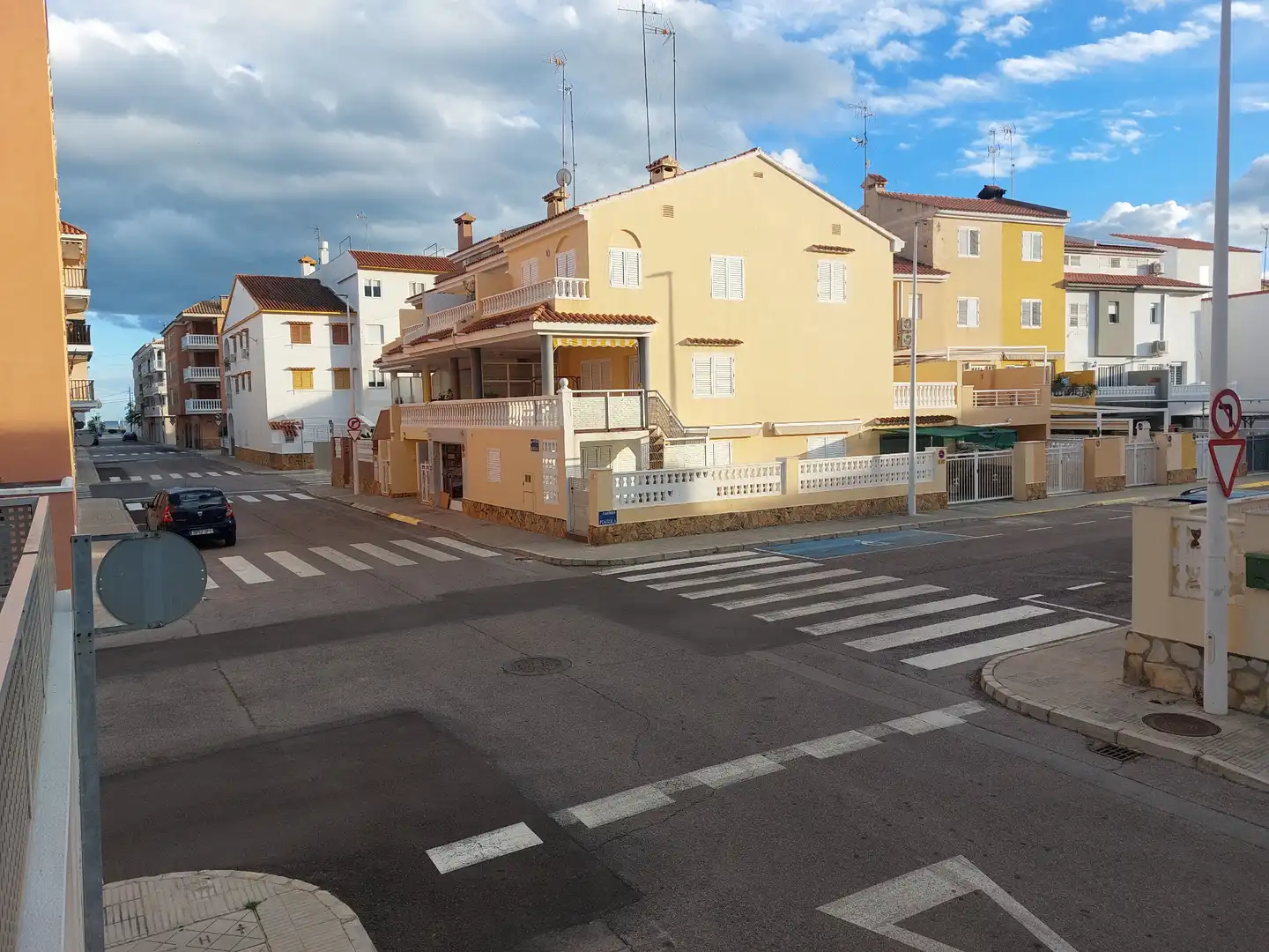 Vista exterior de Planta baixa en venda en Moncofa amb Calefacció, Terrassa i Moblat