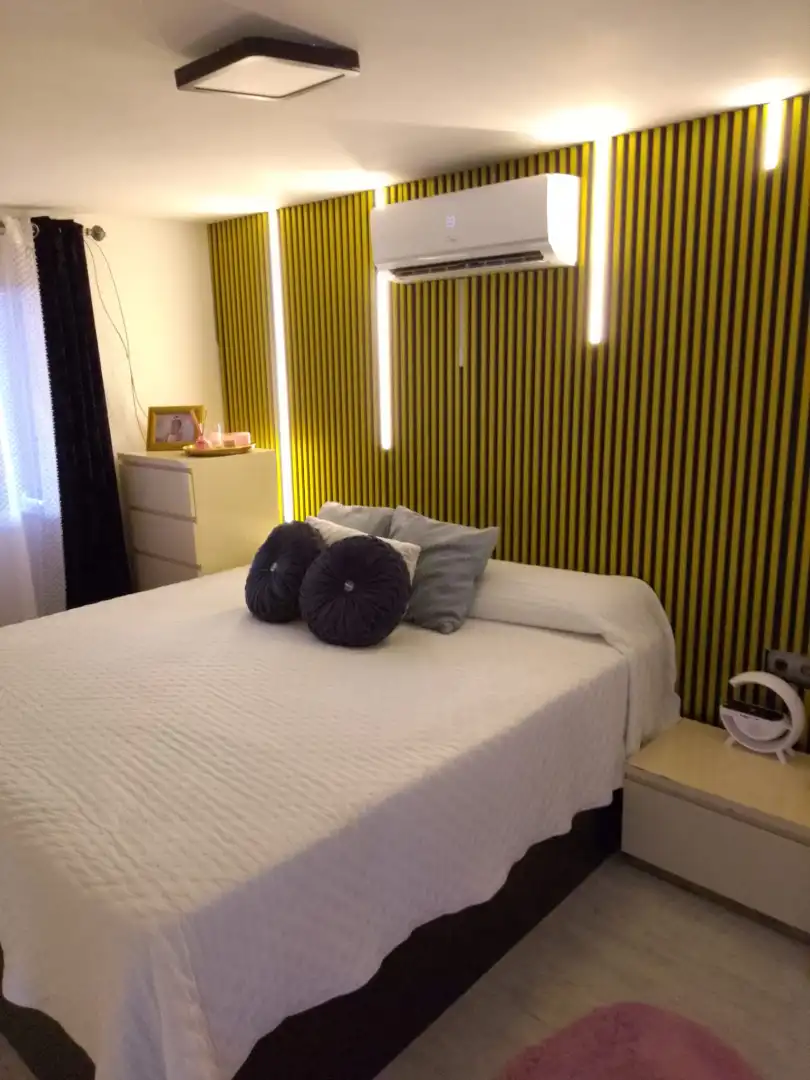 Bedroom of Flat for sale in Sevilla  with Air Conditioner and Terrace