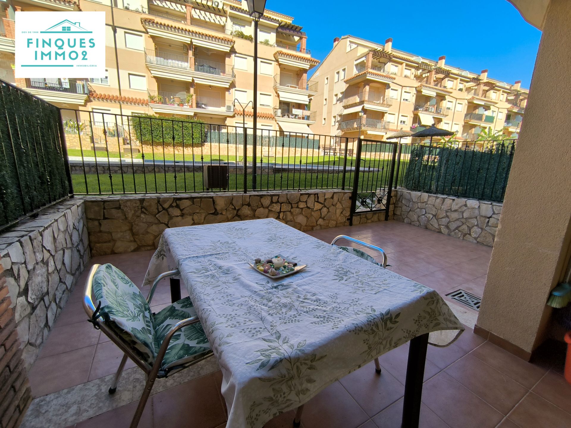 Jardí de Apartament de lloguer en Alcanar amb Aire condicionat, Terrassa i Moblat