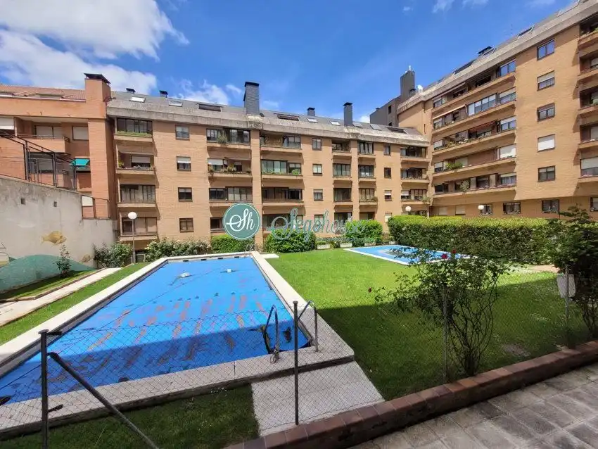 Außenansicht von Wohnung zum Verkauf in Segovia mit Heizung