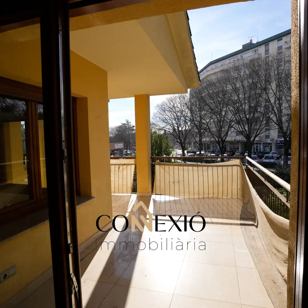 Vista exterior de Casa o chalet en venta en Banyoles con Aire acondicionado, Calefacción y Jardín privado