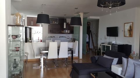 Magnifico dúplex de 1 dormitorio, de origen 3 dormitorios, en uno de los mejores residenciales con piscina de Ubeda.