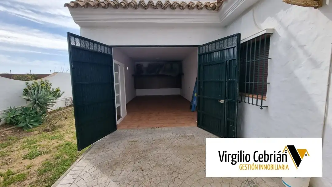 Detached house with garden for sale in Las Tres Piedras - Costa Ballena, imagen 7