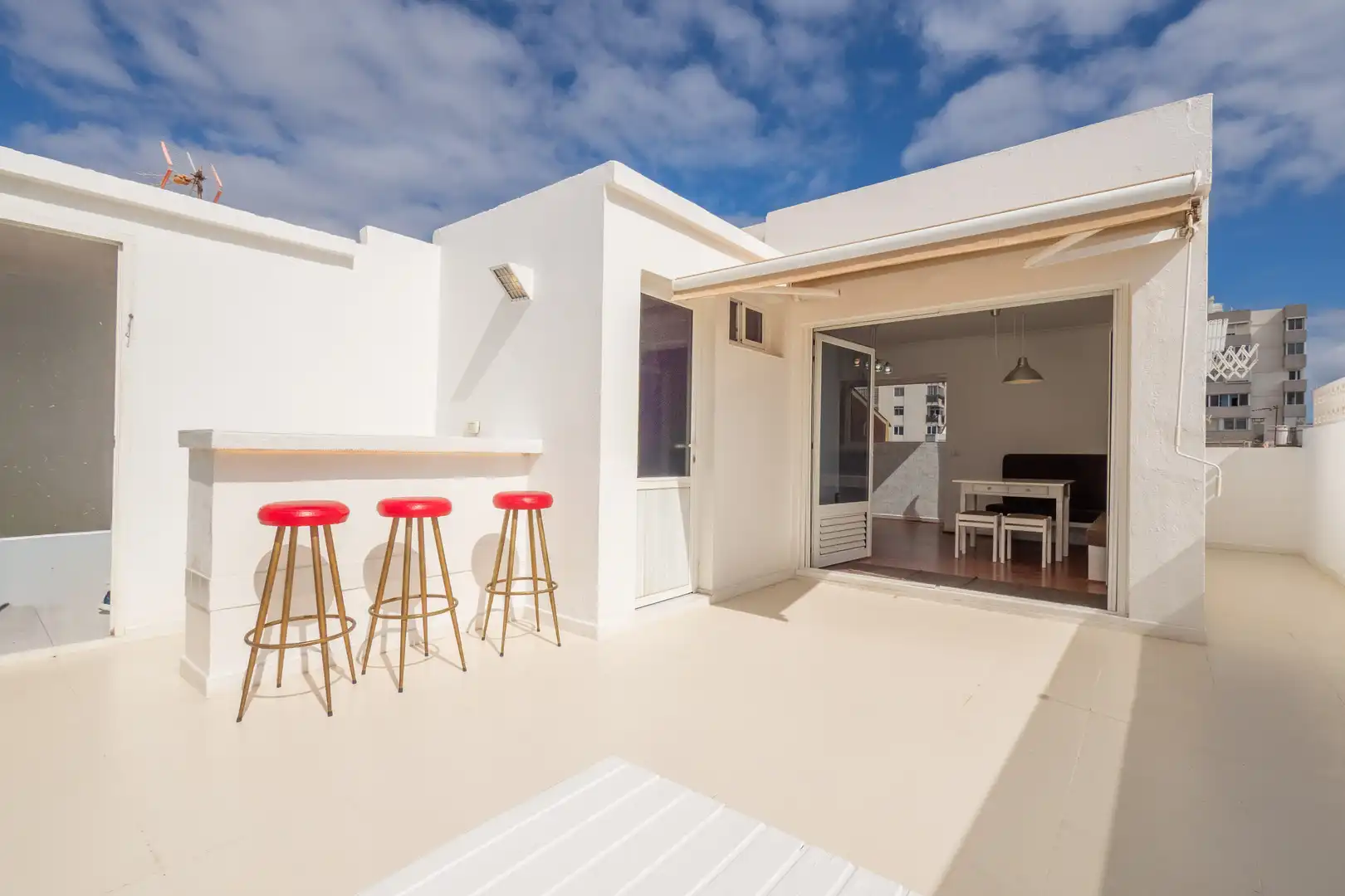 Maisonette zur Miete in Calle de Pi y Margall, 65, Alcaravaneras