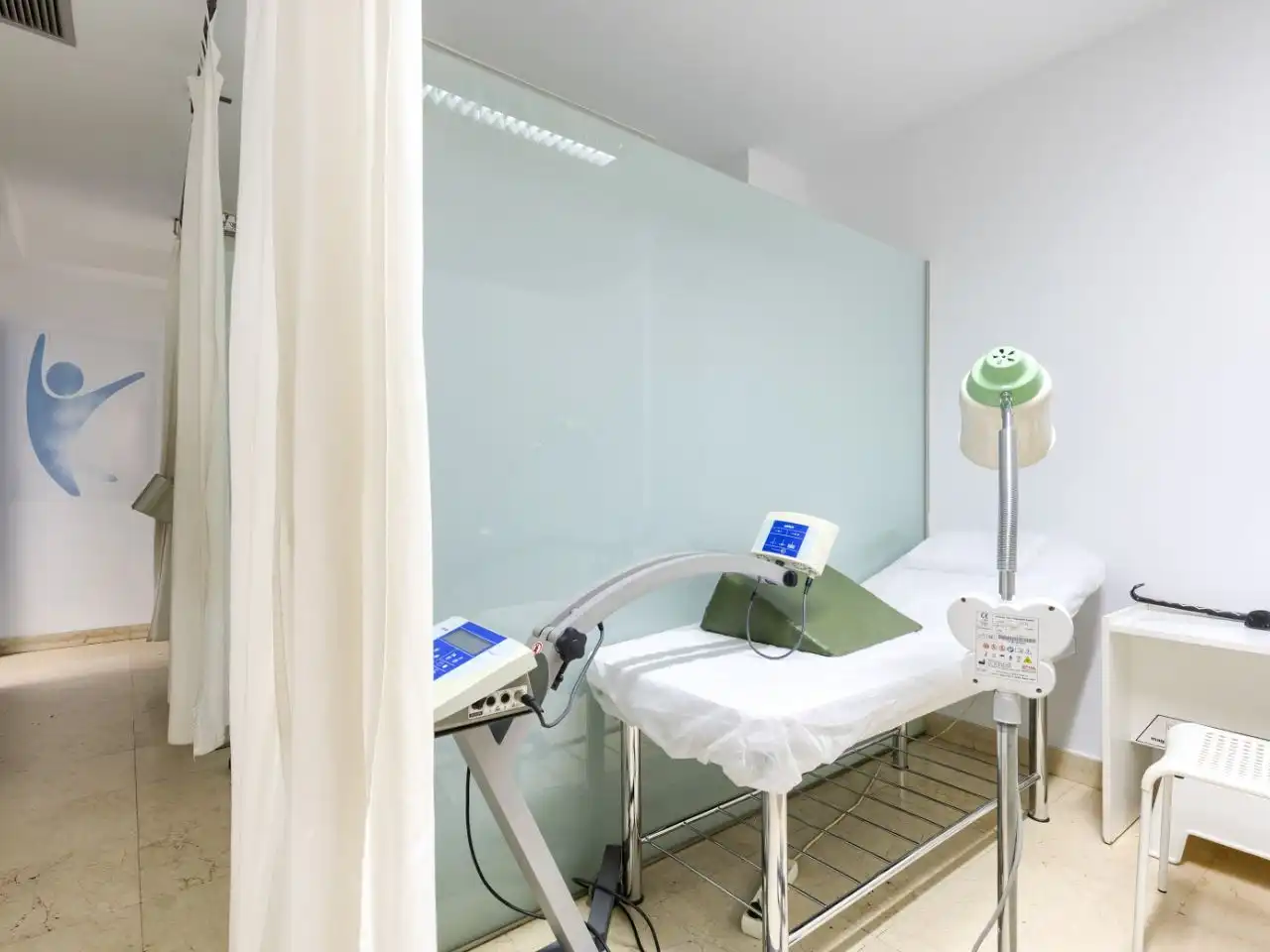 Bedroom of Commercial properties for rent in Madrid  with Air Conditioner, Heating and Furnished