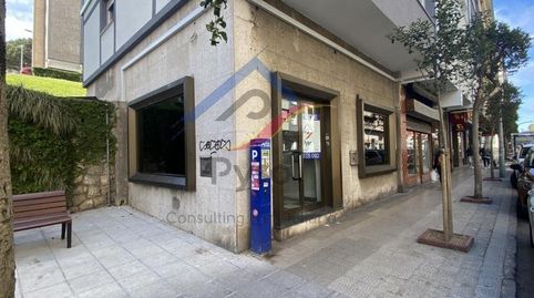 Pyso SACA A LA VENTA en la calle Camilo Alonso Vega, a escasos metros de la rotonda de cuatro caminos, fabuloso local comercial en