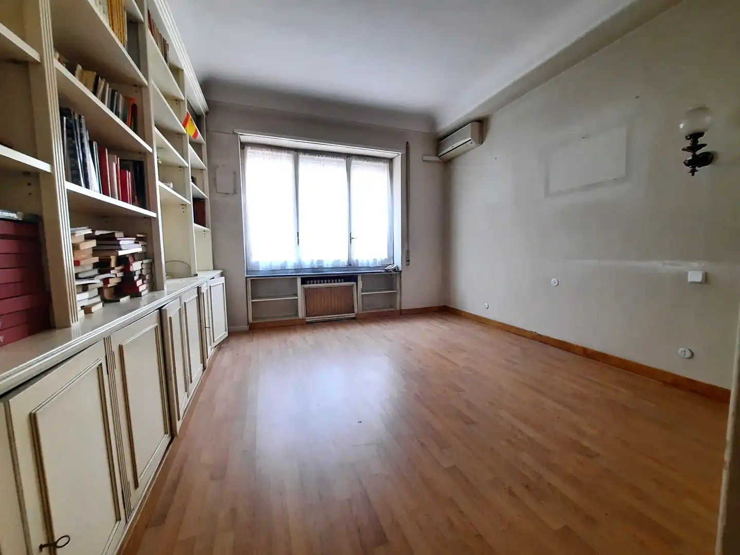 Wohnzimmer von Wohnung zum Verkauf in Madrid mit Heizung, Parkett und Terrasse