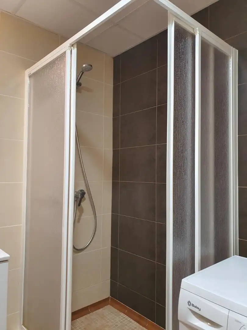 Bany de Edifici en venda en Alicante / Alacant