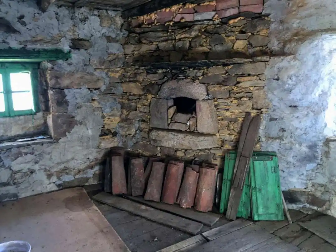 Cuina de Casa o xalet en venda en Tineo amb Jardí privat i Traster