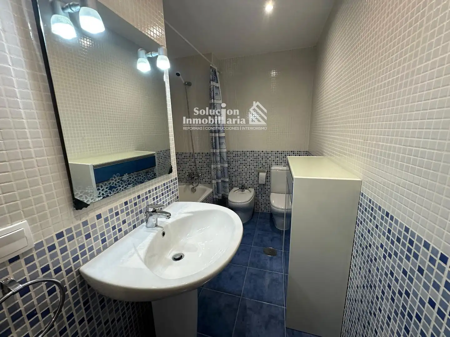 Badezimmer von Wohnung zur Miete in Salamanca mit Heizung, Terrasse und Möbliert