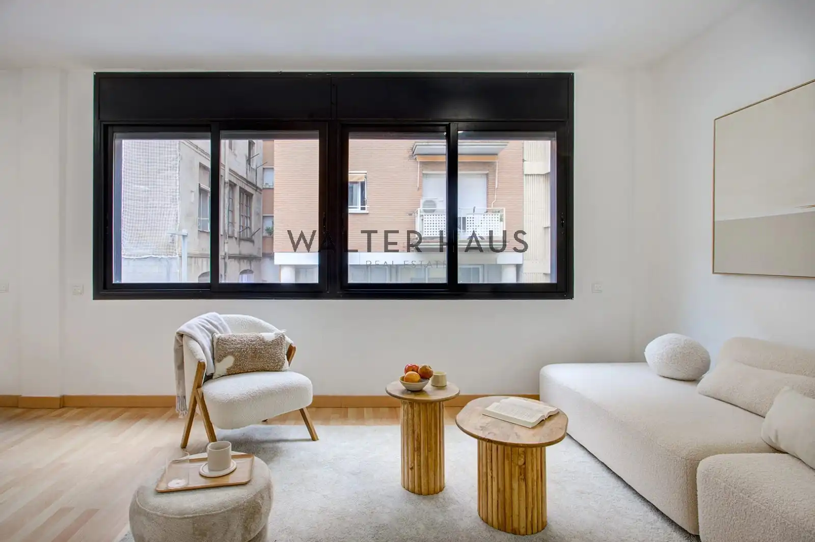 Living room of Houses for sale in Barcelona  with Air Conditioner, Heating and Terrace