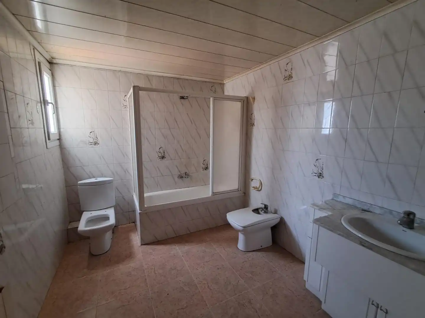 Badezimmer von Wohnung zum Verkauf in Vilanova del Camí