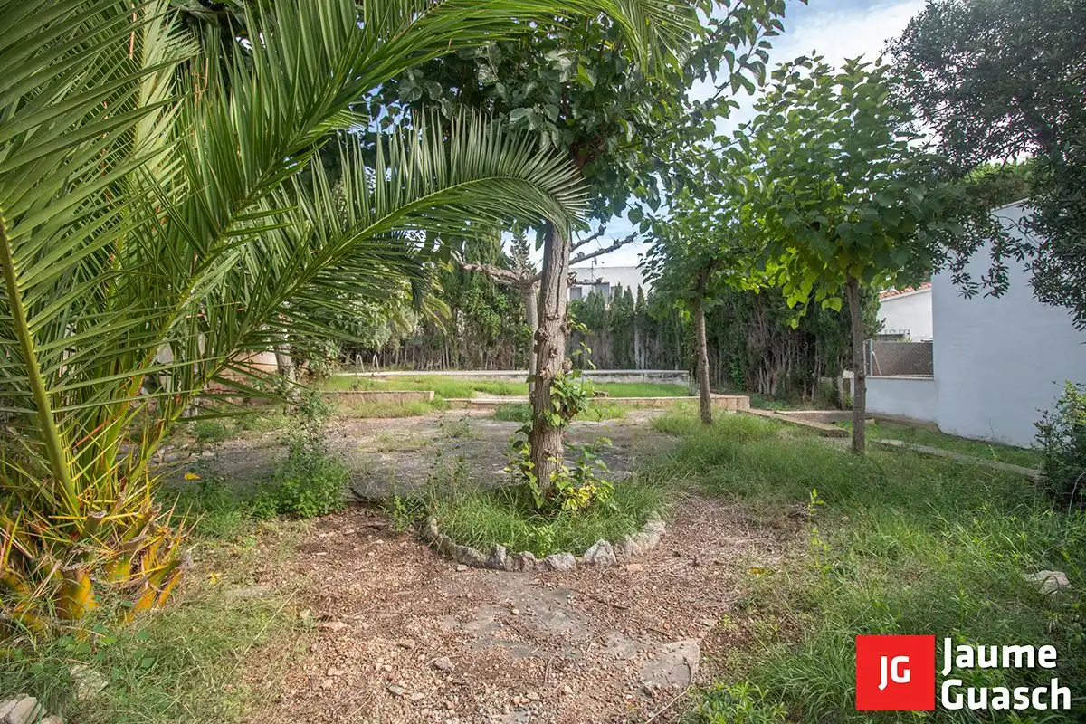 Residential land for sale in Carrer del Gironès, imagen 5