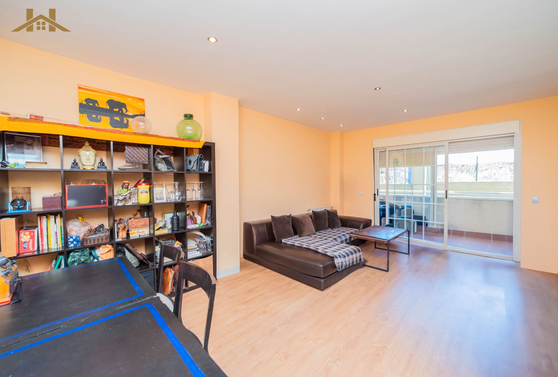 Living room of Planta baja for sale in Boadilla del Monte  with Air Conditioner, Heating and Terrace