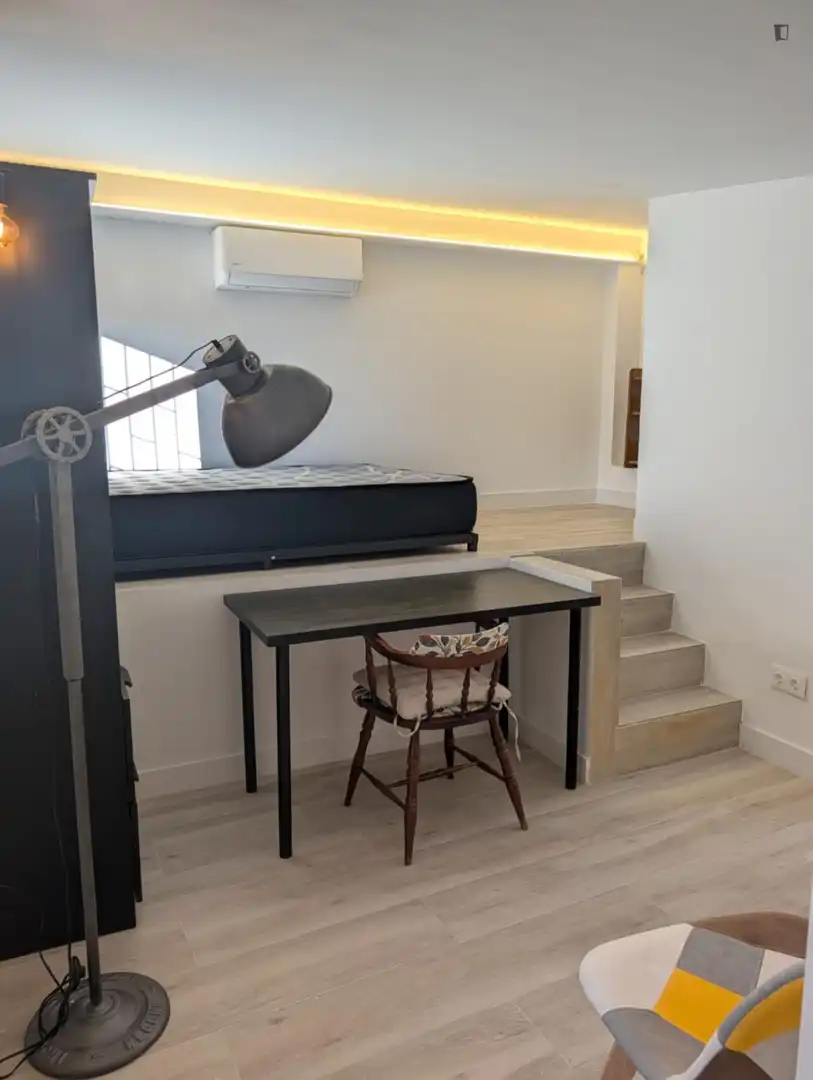 Balcony of Houses for rent in Madrid  with Air Conditioner, Furnished and Washing machine