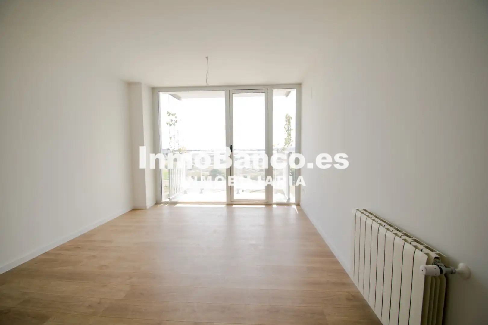 Bedroom of Flat for rent in Valencia  with Air Conditioner, Heating and Storage room