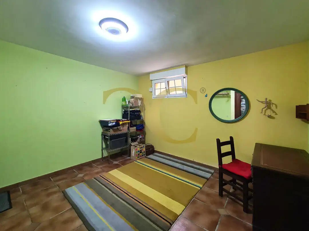 Casa adosada en venta en Ribadesella con Calefacción, Trastero y Amueblado