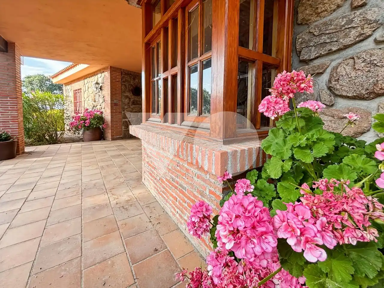 Terraza de Finca rústica en venta en Valdemorillo con Calefacción y Jardín privado