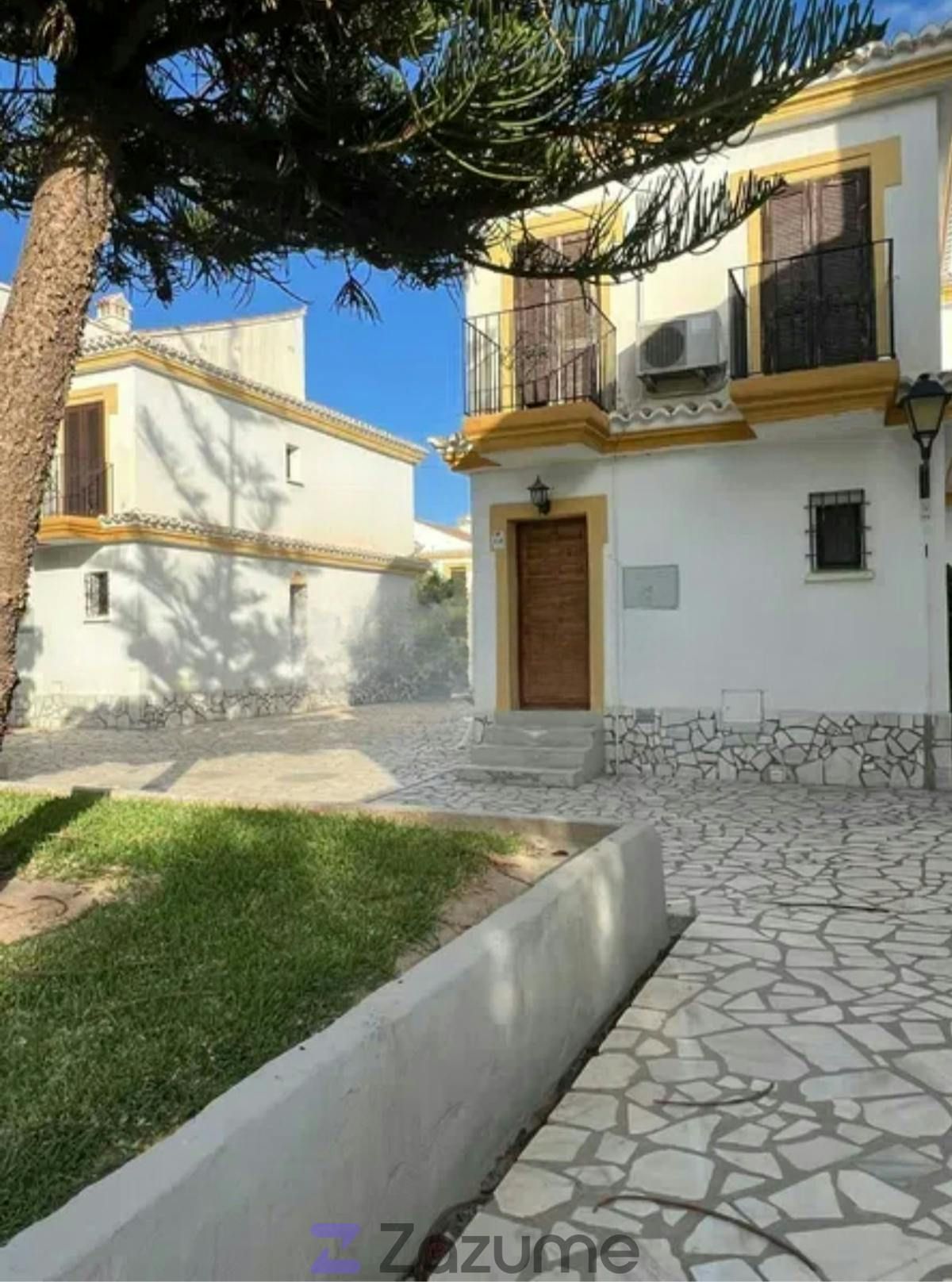 Vista exterior de Casa o xalet de lloguer en Vera amb Aire condicionat, Calefacció i Jardí privat