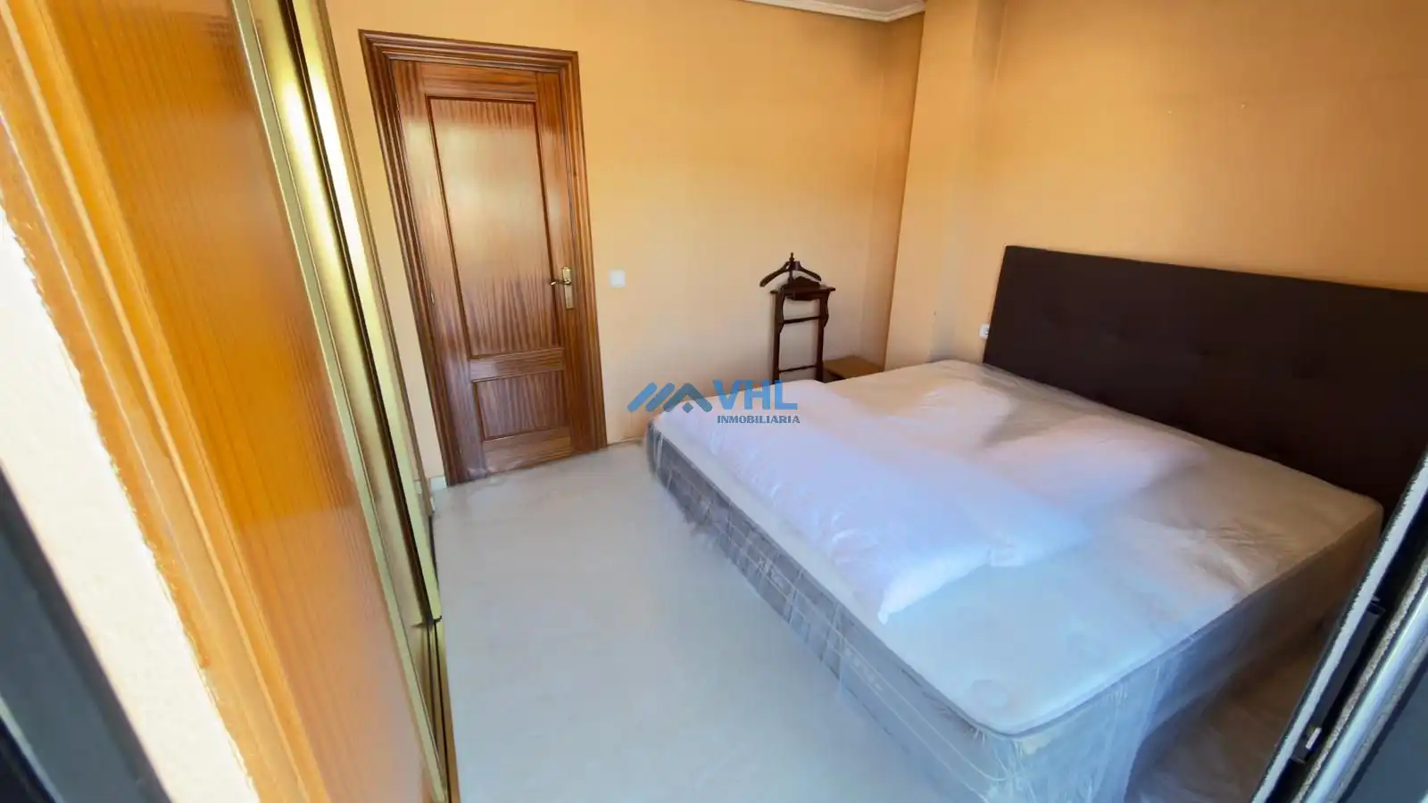 Bedroom of Apartments for sale in Castro-Urdiales  with Heating, Private garden and Furnished
