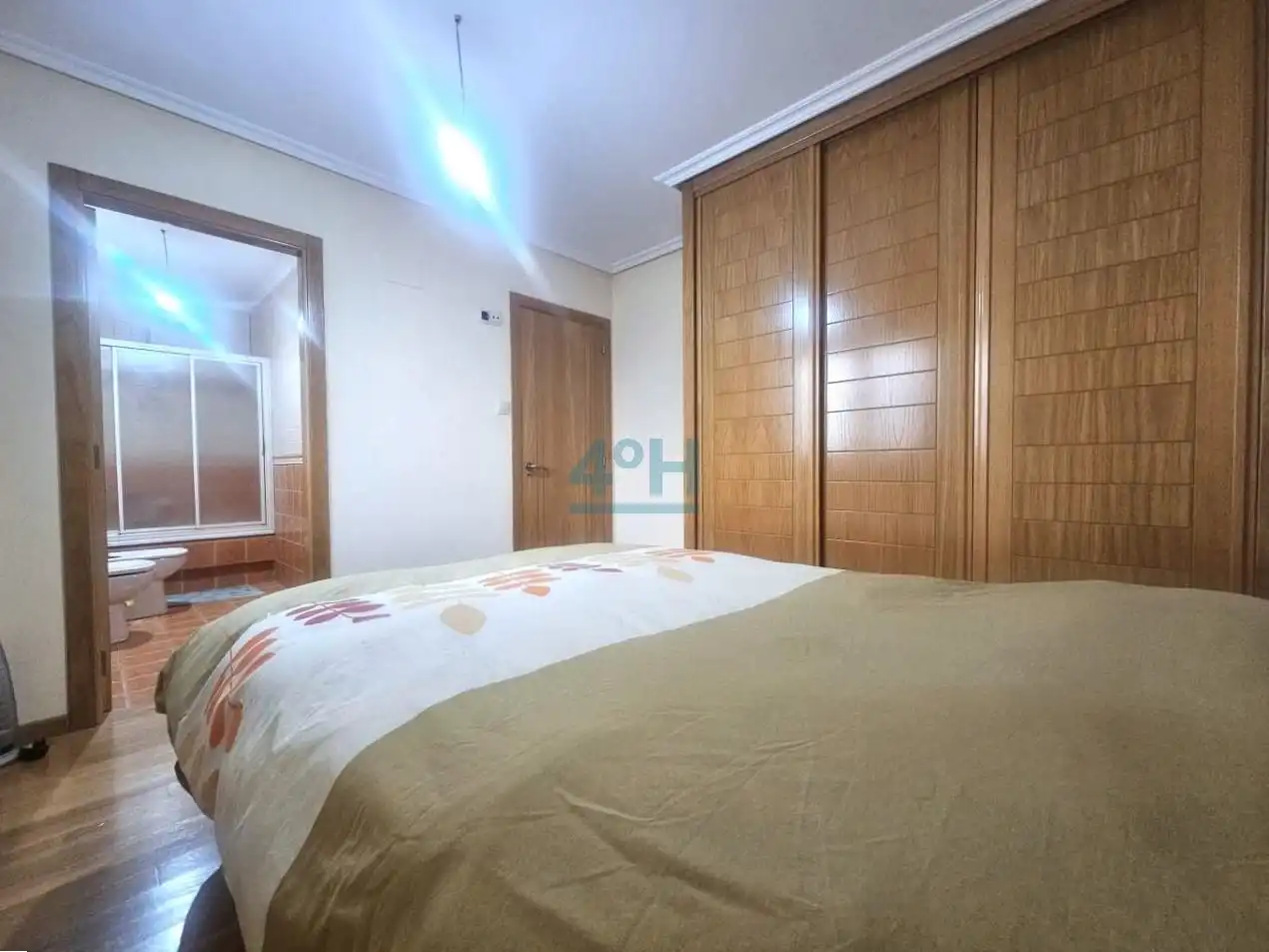 Schlafzimmer von Erdgeschoss zum Verkauf in Barbadás mit Heizung