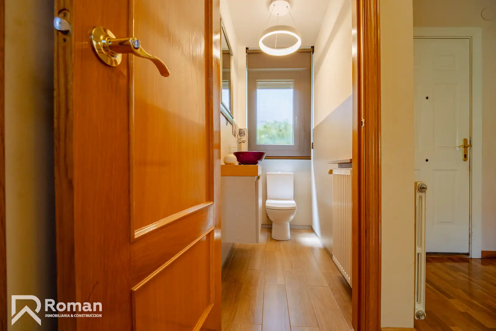 Baño de Casa adosada en venta en Ezcabarte con Calefacción, Parquet y Terraza