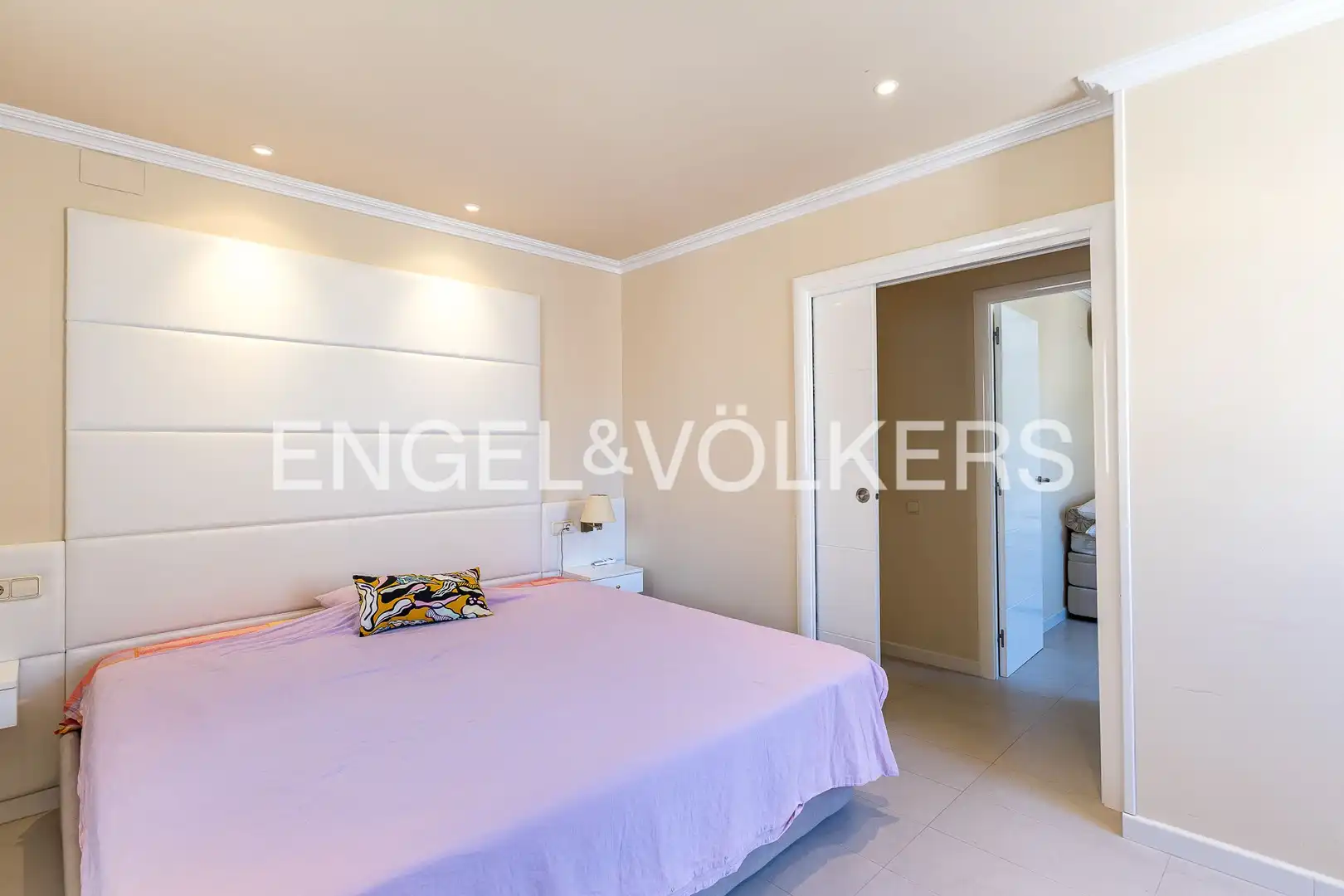 Habitación de Piso de alquiler en Cubelles con Aire acondicionado, Calefacción y Terraza