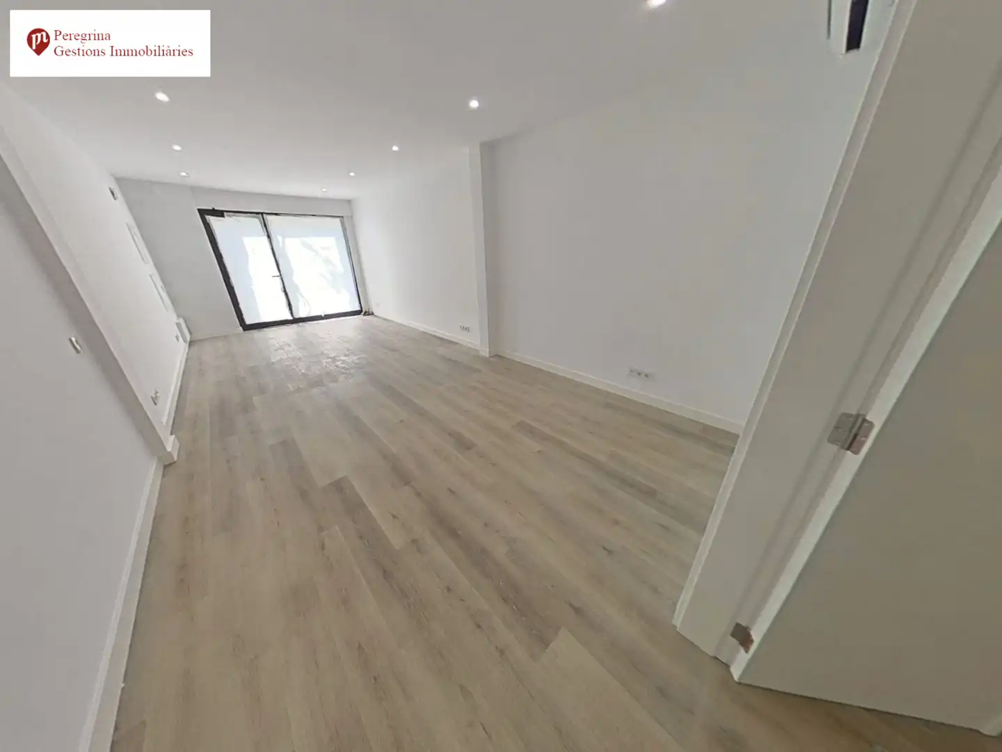 Local comercial en alquiler en Salut - Lloreda