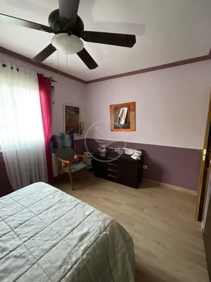 Schlafzimmer von Maisonette zum Verkauf in Linares mit Klimaanlage
