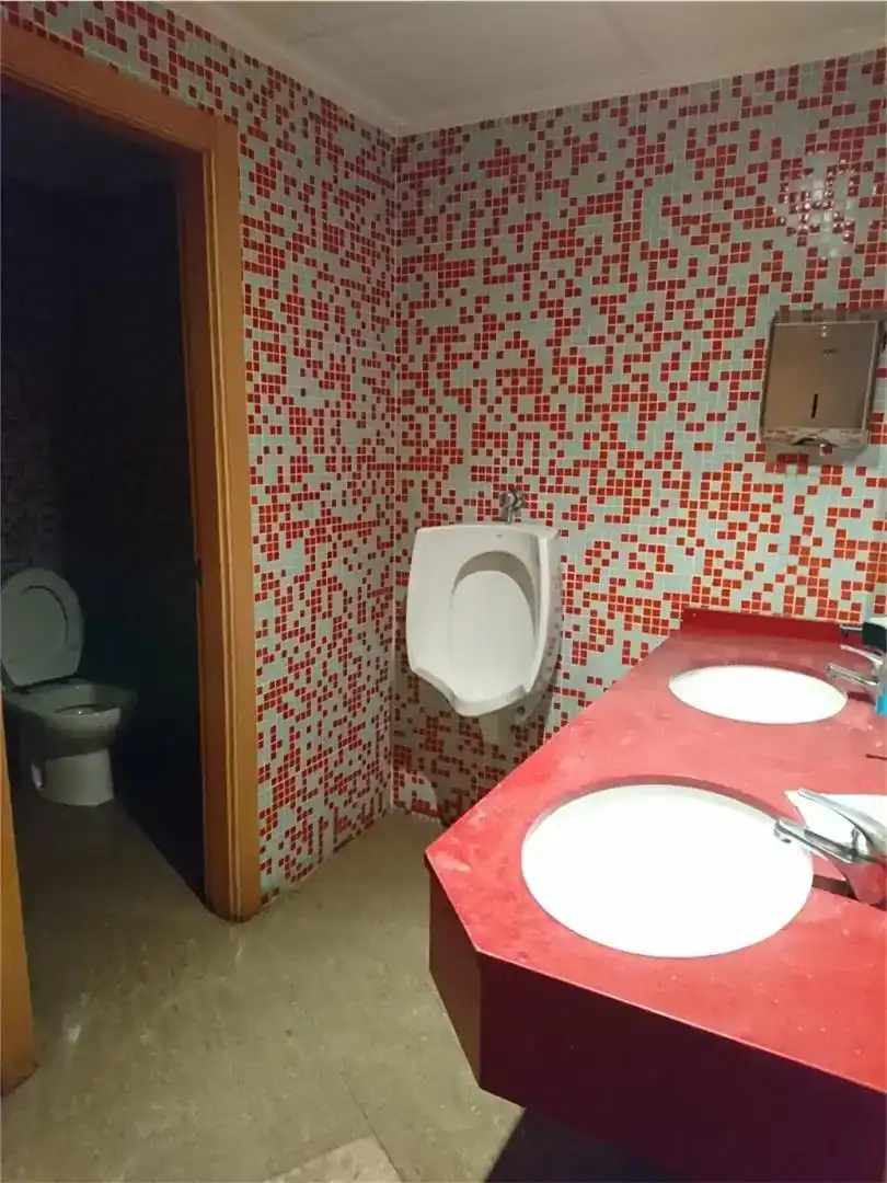 Bathroom of Commercial properties for sale in Pueblo