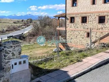 Wohnbaugrundstück zum Verkauf in Espirdo