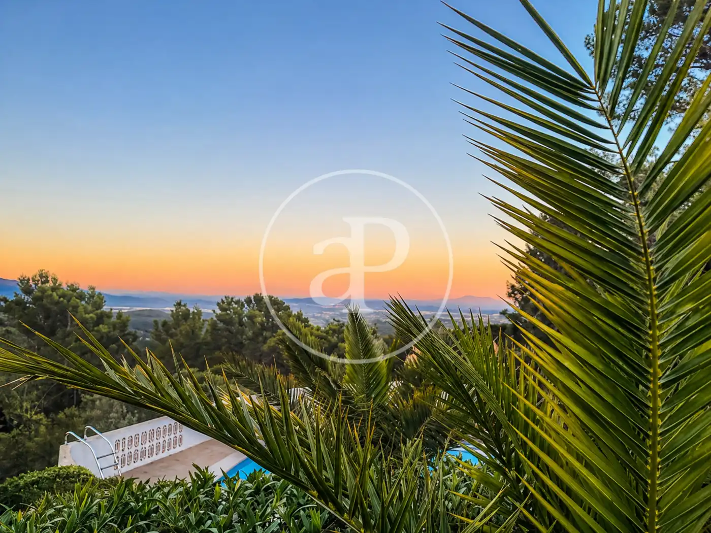 Vista exterior de Casa o xalet en venda en Esporles amb Aire condicionat, Calefacció i Jardí privat