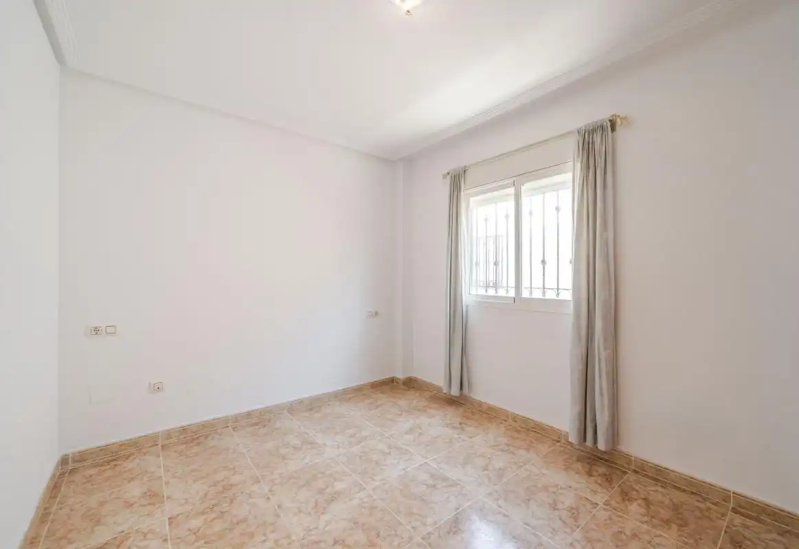 Dormitori de Casa adosada en venda en Orihuela amb Aire condicionat, Calefacció i Piscina